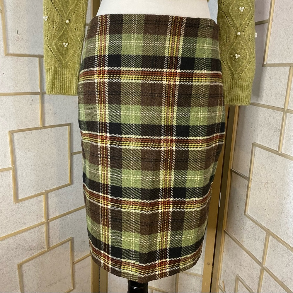 Elegant Plaid Pencil Skirt in Green and Brown
